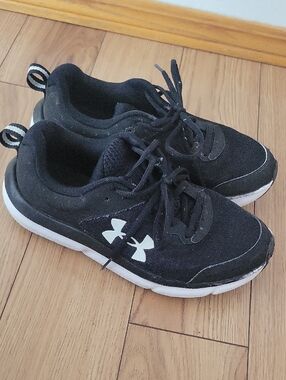 Under Armour Sneakers